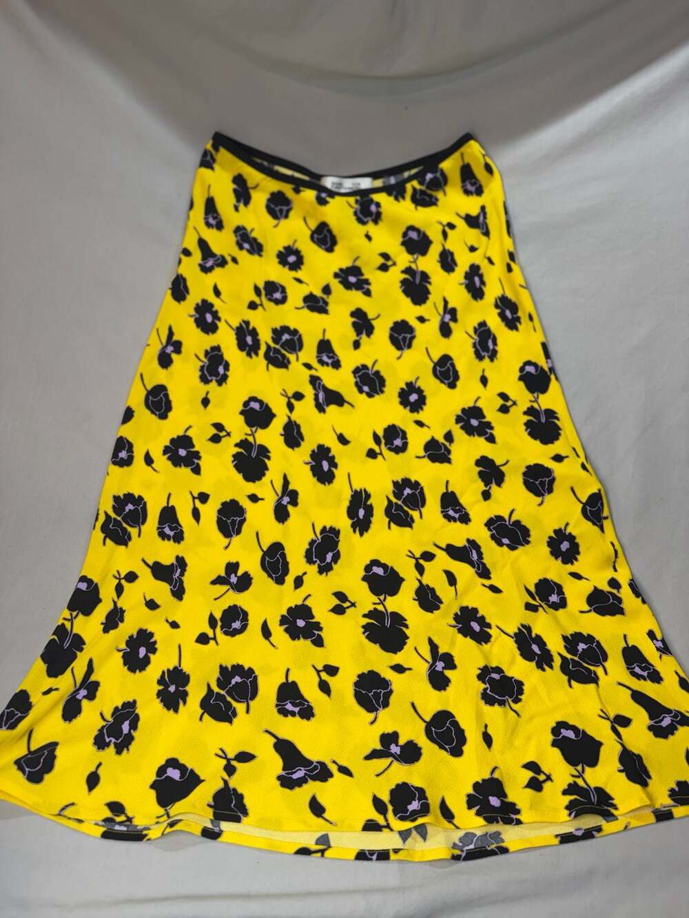 Diane von Furstenberg DVF Yellow Floral Viscose Midi Skirt Size M